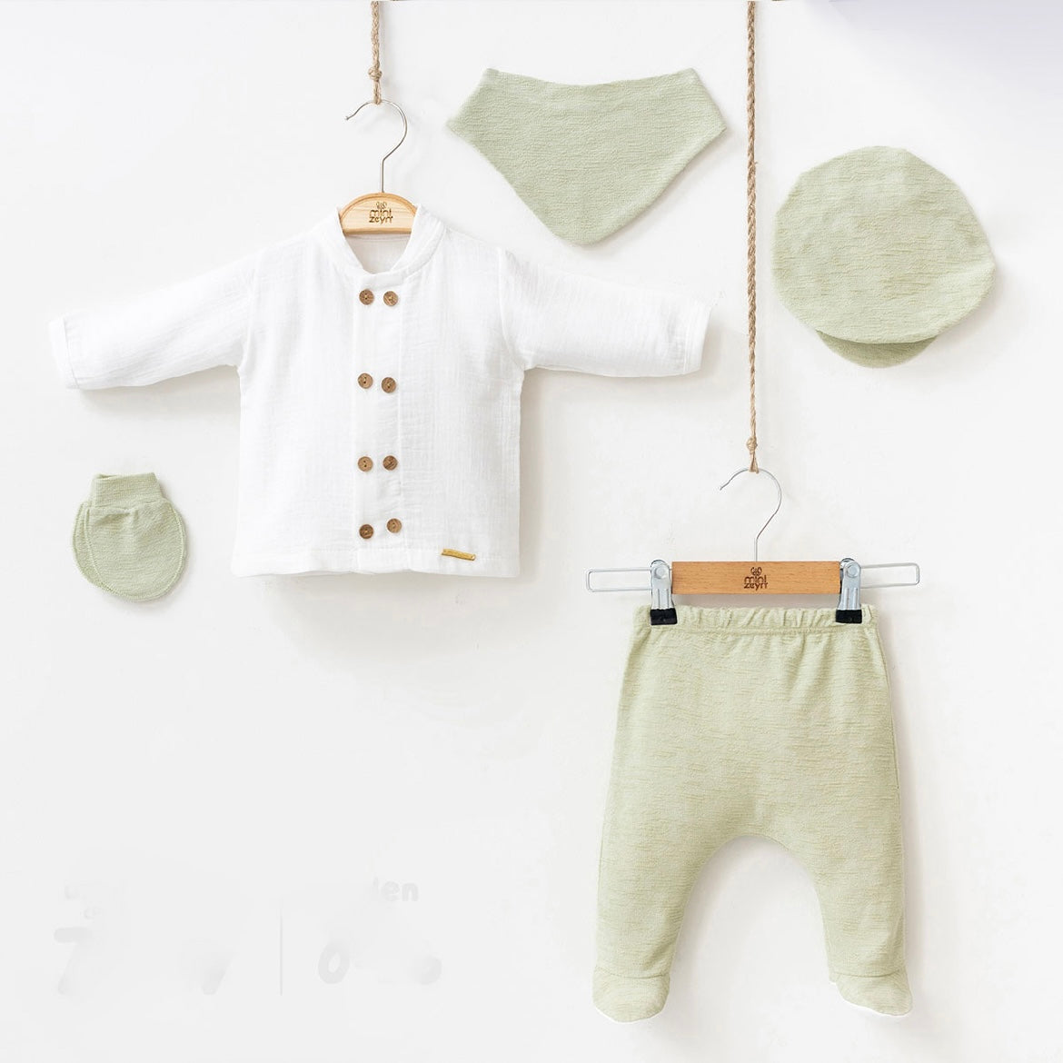 Newborn Boysset